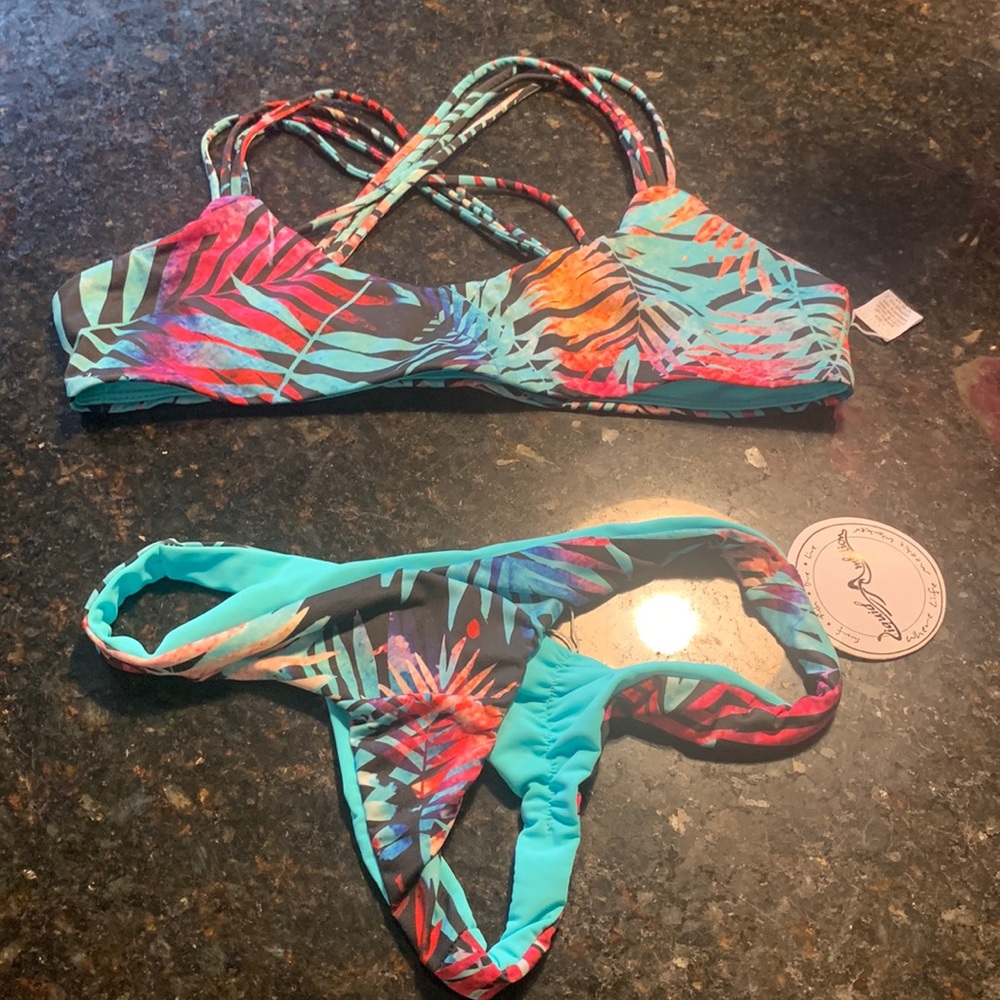 NWT Liquid Ambition Anna Maria bikini